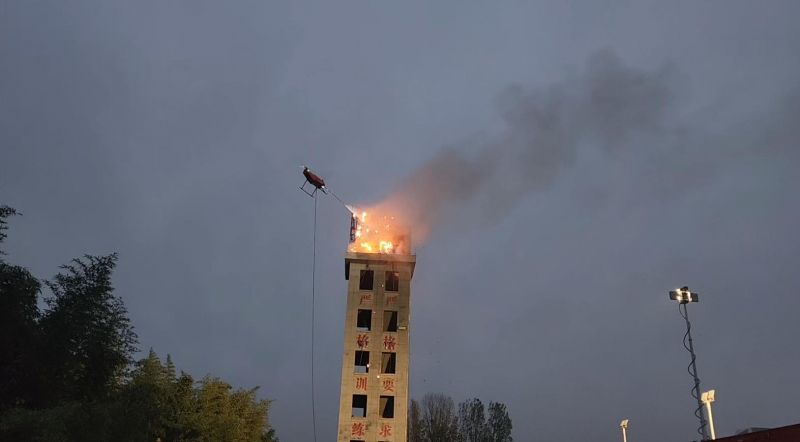  猎鹰装备在焦作开展灭火实战演练